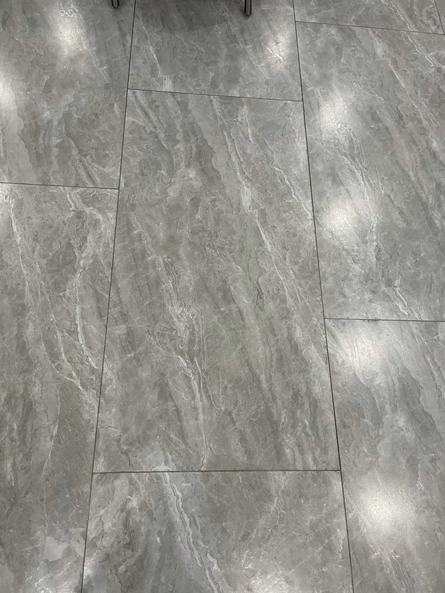 瓷砖买这个尺寸显得空间特别大