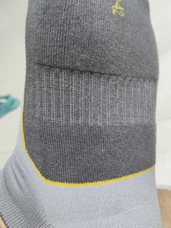 一款无限回购超级舒服的迪卡侬袜子