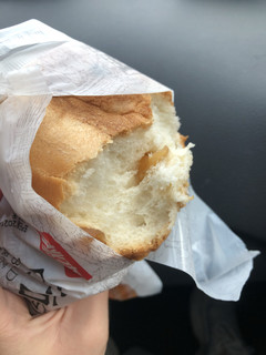 含有果脯的大面包，吃起来不容易腻