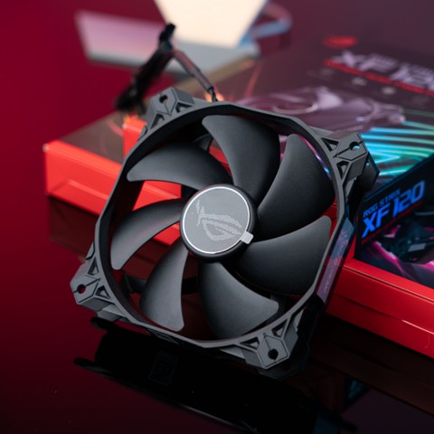 无光的ROG还狠不狠？华硕 ASUS ROG STRIX 风神XF120风扇