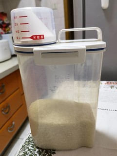 你家厨房米面杂粮如何取用？我选择防潮米桶