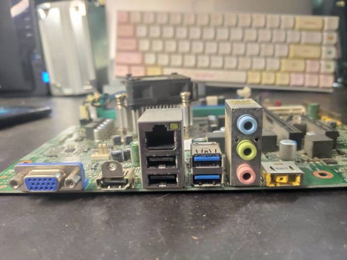 捡来的联想n1996主板晒单