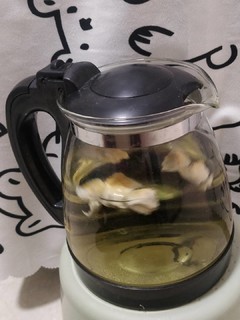 耐高温的玻璃茶壶，光洁又透亮