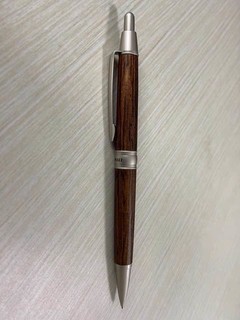 三菱橡木自动铅笔