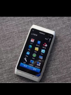 一代经典机皇手机诺基亚N8