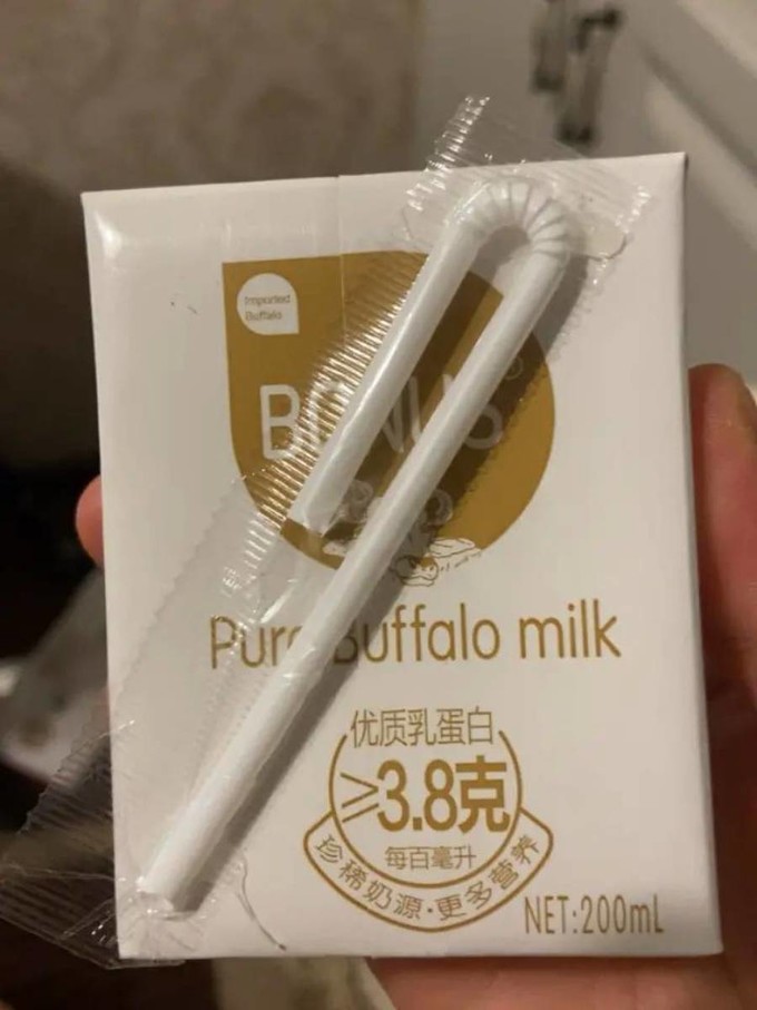 百菲酪牛奶