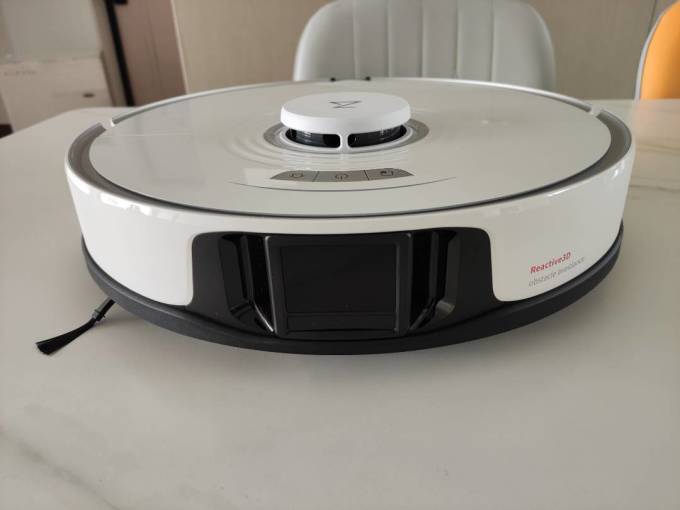 石头扫地机器人