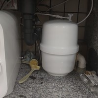 DIY净水器出水小，加装压力桶。过程超简单，效果超好。