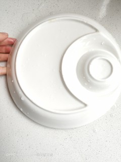 吃水饺专用的盘子，买它可以少洗一个碗