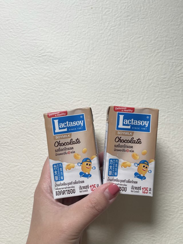 力大狮巧克力豆奶！真的太好喝了！