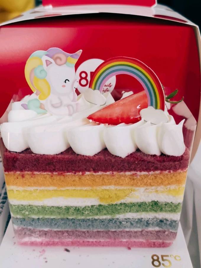 85度c常温蛋糕怎么样 童心未泯的85℃酸奶彩虹蛋糕_什么值得买