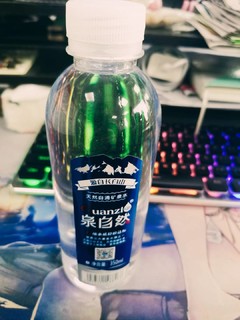 一款喝了还想喝的矿泉水，小瓶方便携捷！