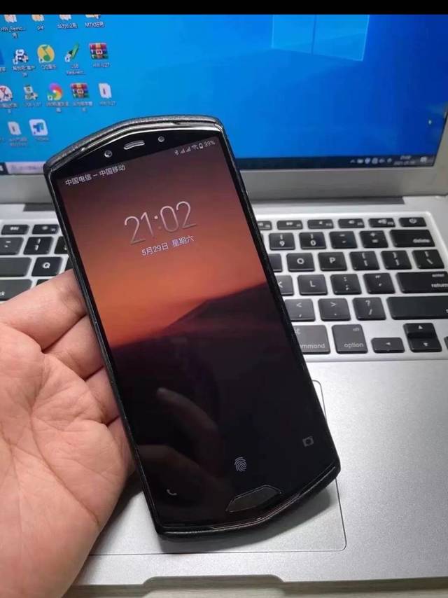 ​商务5G旗舰，奢华外表更贴心