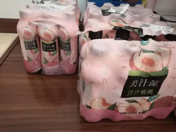 美汁源汁汁桃桃果汁饮料