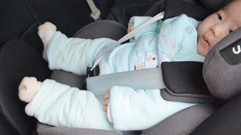 2个月宝宝不哭不闹｜新手妈妈真实测评qborn儿童安全座椅