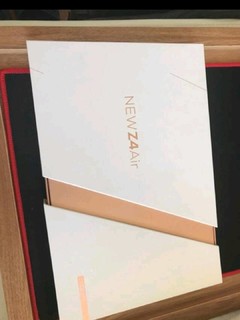 极米（XGIMI）NewZ4Air投影