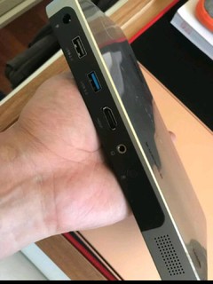 极米（XGIMI）NewZ4Air投影