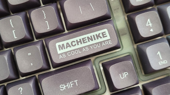 机械师(MACHENIKE)K600三模机械键盘：CAP银轴手感至上