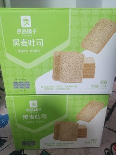 良品铺子黑麦吐司，健身好伙伴