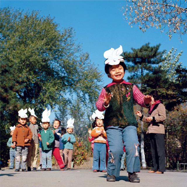 80年代的中国儿童，真是元气满满又纯真温柔 | 艺术好生活
