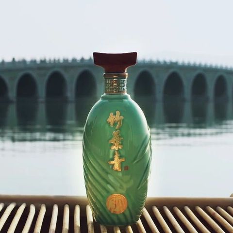 酒中浮竹叶，杯上写芙蓉。聊聊竹叶青酒的前世今生+产品线梳理