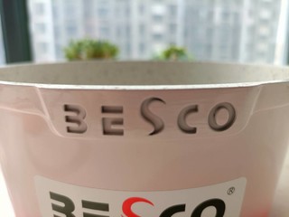  谐音梗——BESCO糖果色汤锅