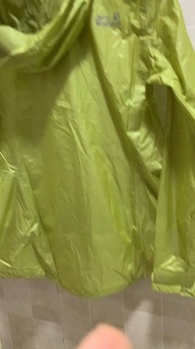 我的第一件女款冲锋衣，从原谅绿开始！