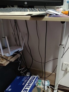 小户型简易电脑桌，一切从简！！