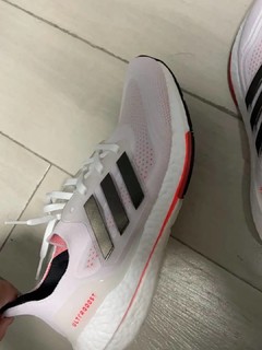 阿迪达斯男子ULTRABOOST跑步鞋