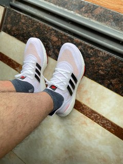 阿迪达斯男子ULTRABOOST跑步鞋