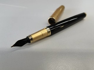 毕加索皇朝系列906钢笔，签名练字刚刚好