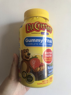 一大瓶的小熊软糖，有颜值，又有营养！