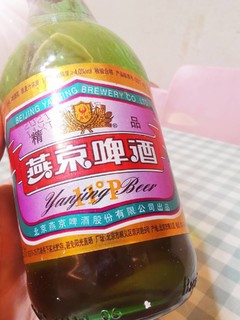 好喝的燕京精品啤酒