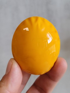 好好的卫龙不做辣条，做起了78度的卤蛋