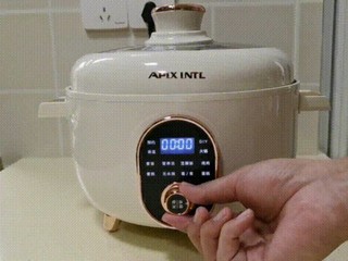 安本素电压力锅，一锅搞定各式美味