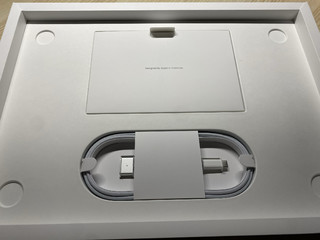 新鲜到手MacBook Pro 16