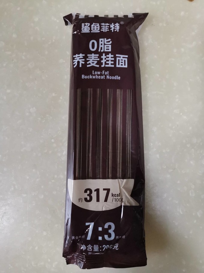 鲨鱼菲特挂面