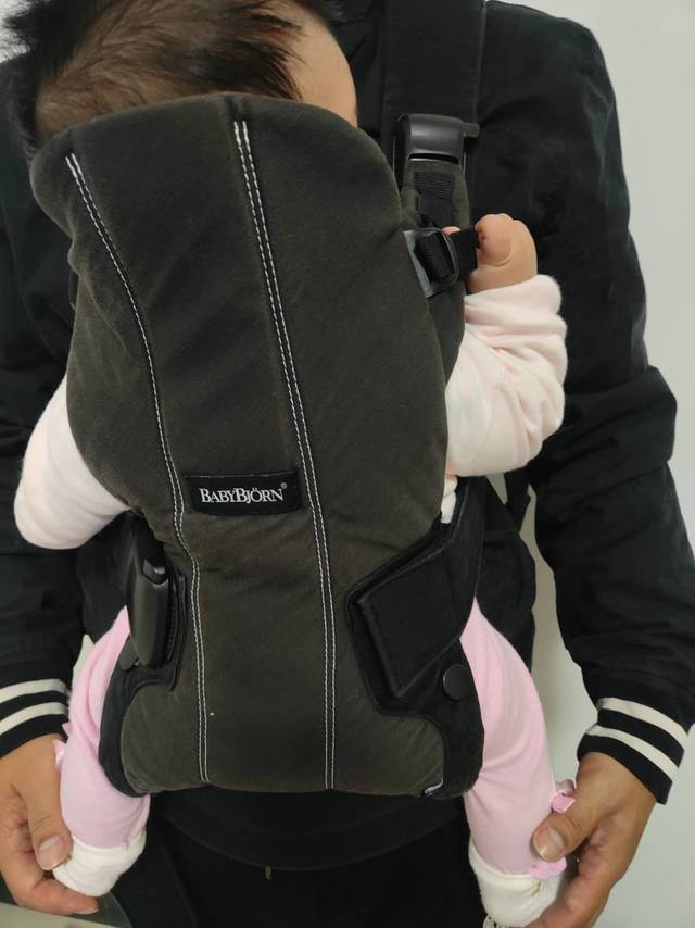 婴儿背带中的爱马仕，不进来看看吗？
