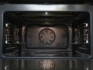小厨房也玩大高端：美的G5微蒸烤一体机