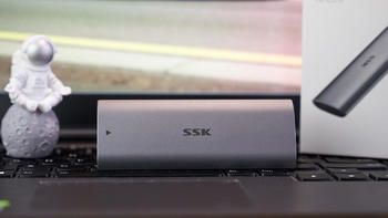 如何Diy一块NVMe M.2移动硬盘（以SSK飚王SSD硬盘盒为例）