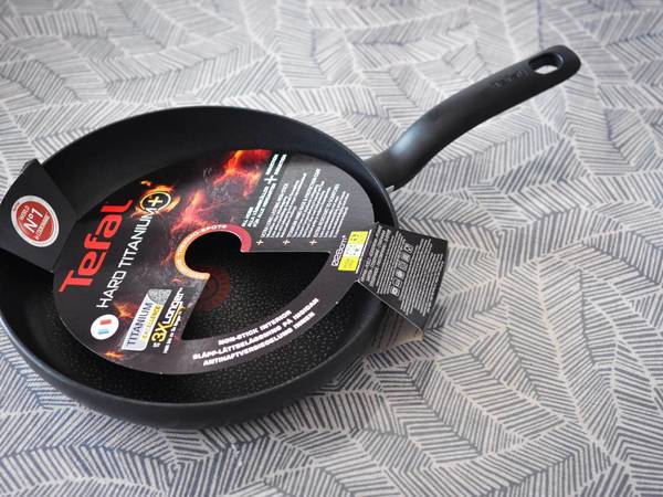 不粘锅的老祖宗，比一百多的苏泊尔好在哪里