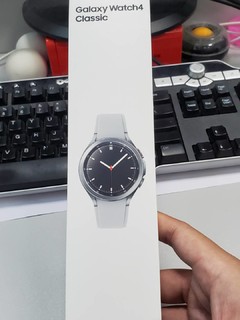 终上手三星watch4 classic，