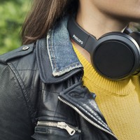 飞利浦时尚头戴蓝牙耳机H5205精彩视频