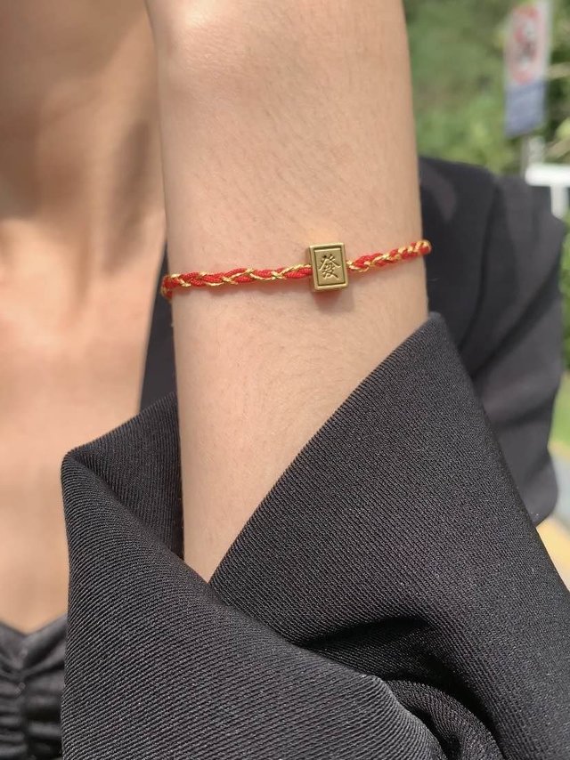 年底就是喜欢土的！周大福入门款黄金转运珠