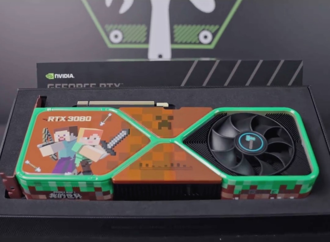 英伟达《我的世界》定制款 RTX 3080 显卡亮相