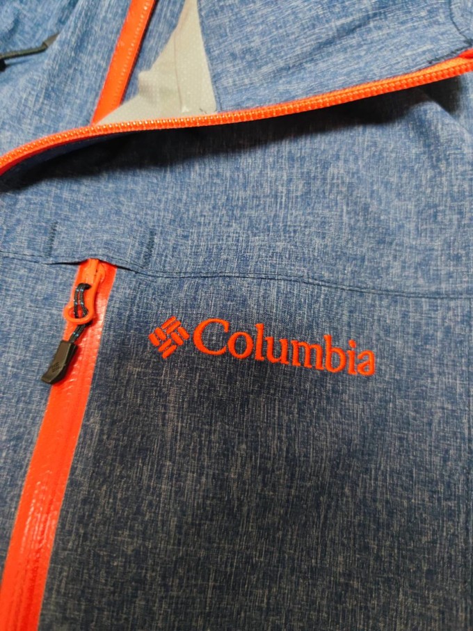 哥伦比亚冲锋衣