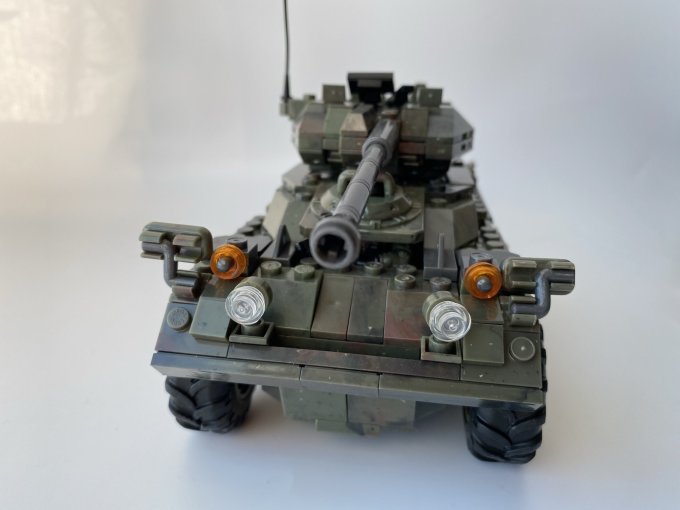 美高的使命召唤轮式apc装甲车