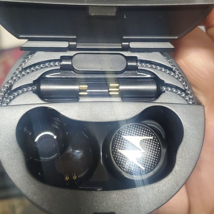 摩托罗拉蓝牙耳机