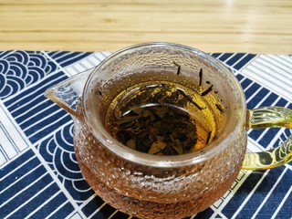 漂亮的锤纹小茶壶