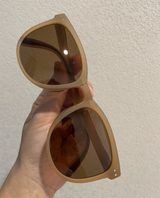 蕉下太阳镜怎么样 秒变巴掌聊,折叠酷墨镜_什么值得买